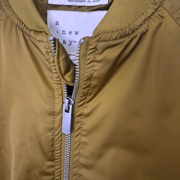 A New Day Women's Zip-Up Bomber Jacket Outer Coat Olive Color Size XS - Picture 3 of 5